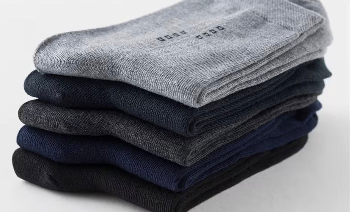 Title: Men’s Crew Socks 5-Pairs Mixed Color Cotton Casual Athletic Socks, Soft Comfortable Everyday Socks, One Size
